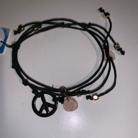 Bracelet - Picture 1 of 3